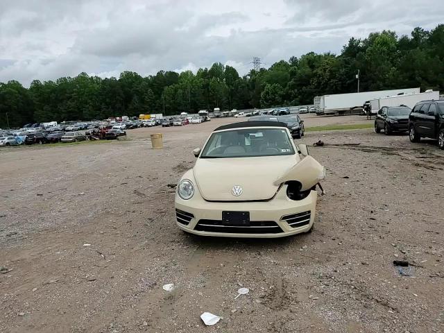 2019 Volkswagen Beetle S VIN: 3VW5DAAT3KM500286 Lot: 63219395