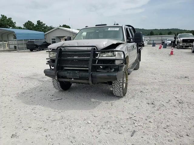 2005 Chevrolet Silverado K2500 Heavy Duty VIN: 1GCHK23285F961584 Lot: 65060015