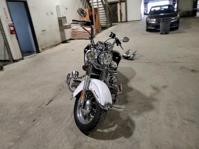 2013 Harley-Davidson Flstc Heritage Softail Classic VIN: 1HD1BWV13DB026443 Lot: 64277465