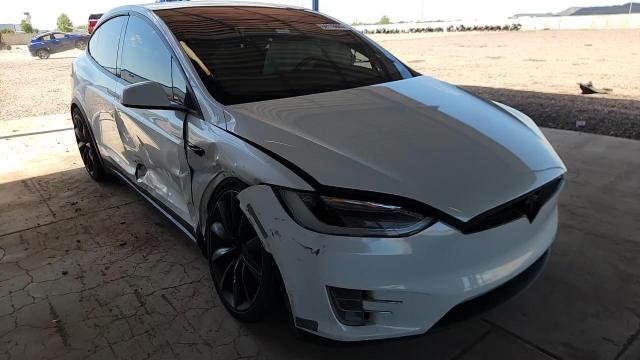 2017 Tesla Model X VIN: 5YJXCBE24HF034497 Lot: 64116665
