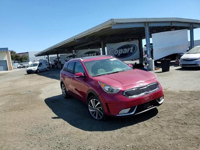 2018 Kia Niro Touring VIN: KNDCE3LC3J5139470 Lot: 65439575