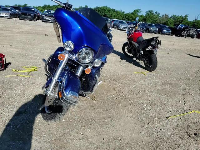 2007 Harley-Davidson Flhtcui VIN: 1HD1FC4147Y642304 Lot: 63535295