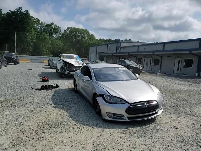 2014 Tesla Model S VIN: 5YJSA1H20EFP68460 Lot: 63032345