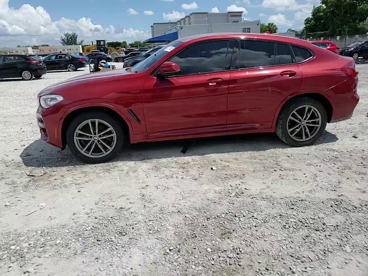 Фото: 5UX2V1C03L9D42099