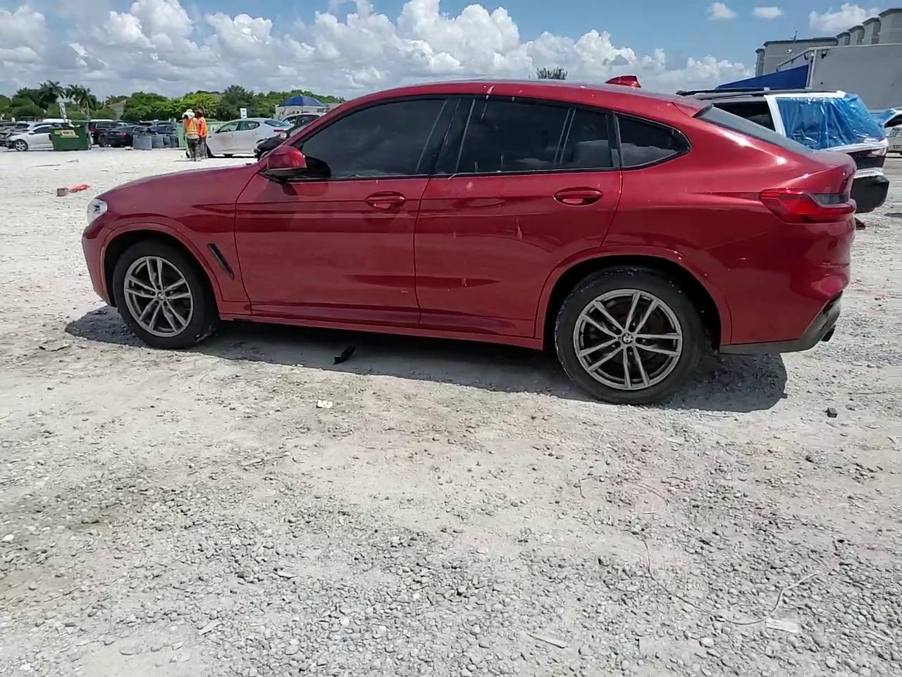 Фото: 5UX2V1C03L9D42099