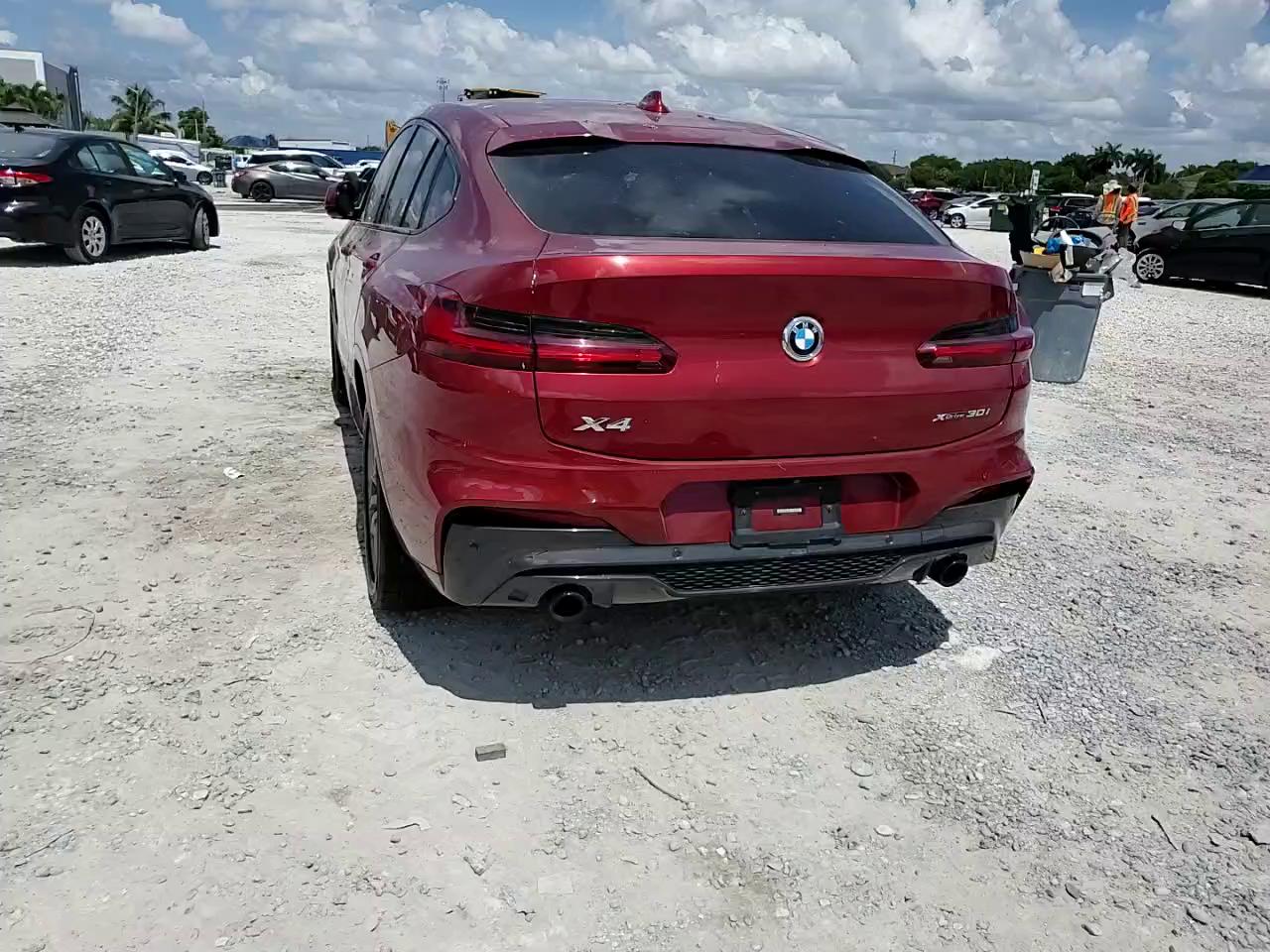 Фото: 5UX2V1C03L9D42099