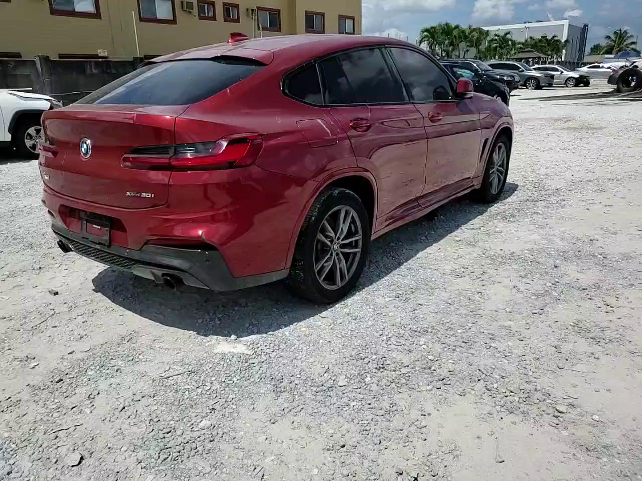 Фото: 5UX2V1C03L9D42099