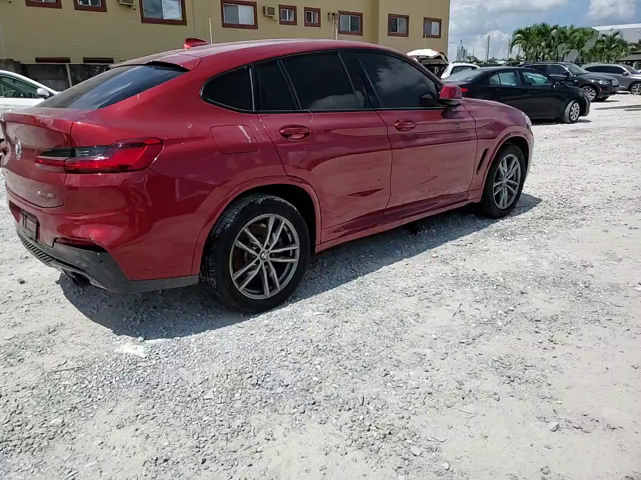 Фото: 5UX2V1C03L9D42099