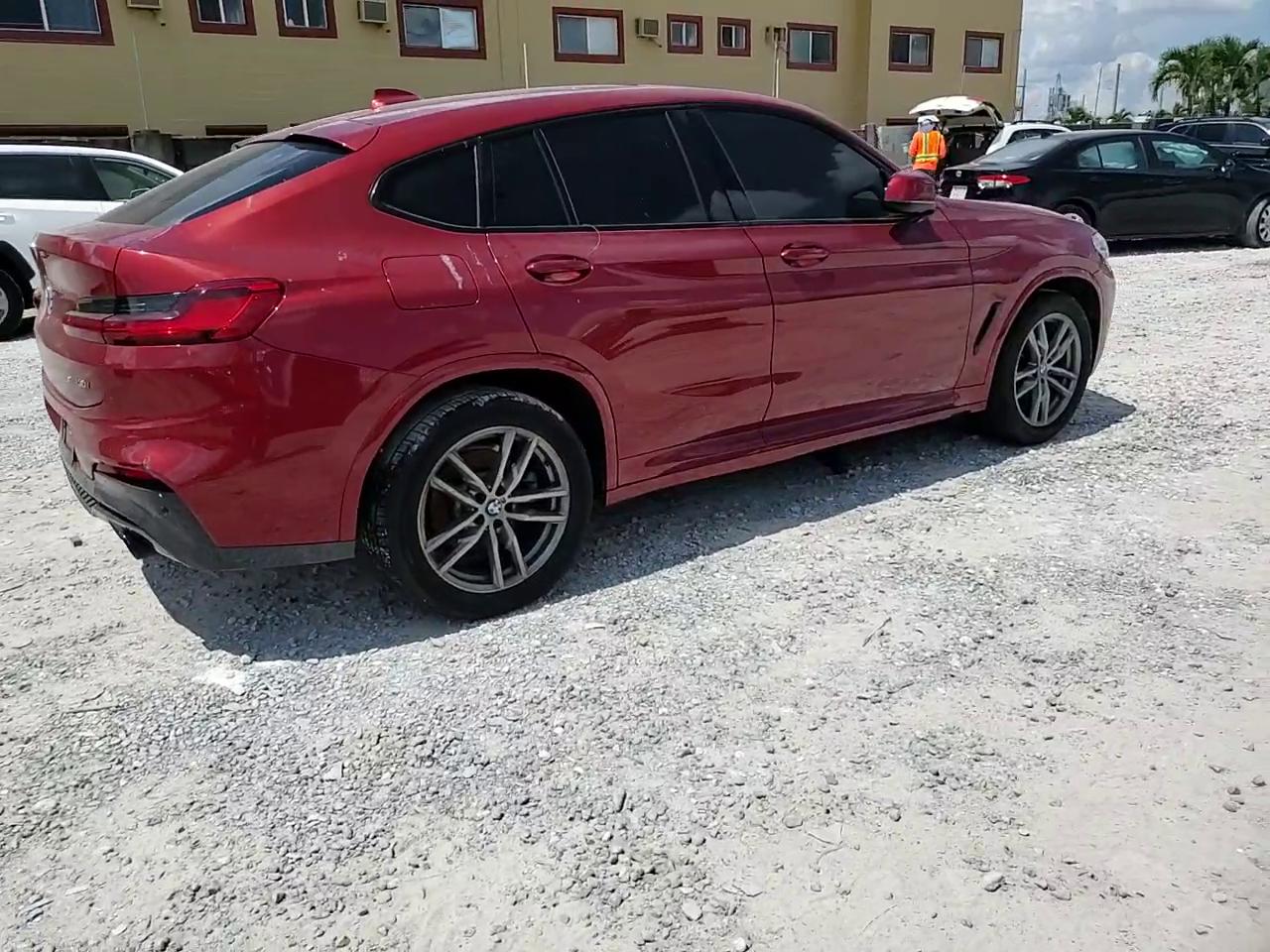 Фото: 5UX2V1C03L9D42099