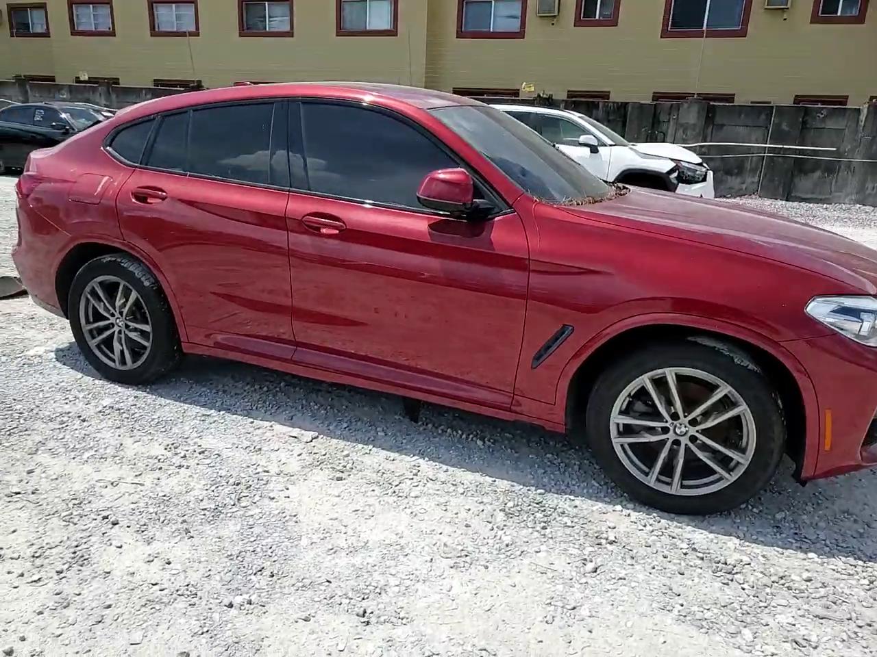 Фото: 5UX2V1C03L9D42099