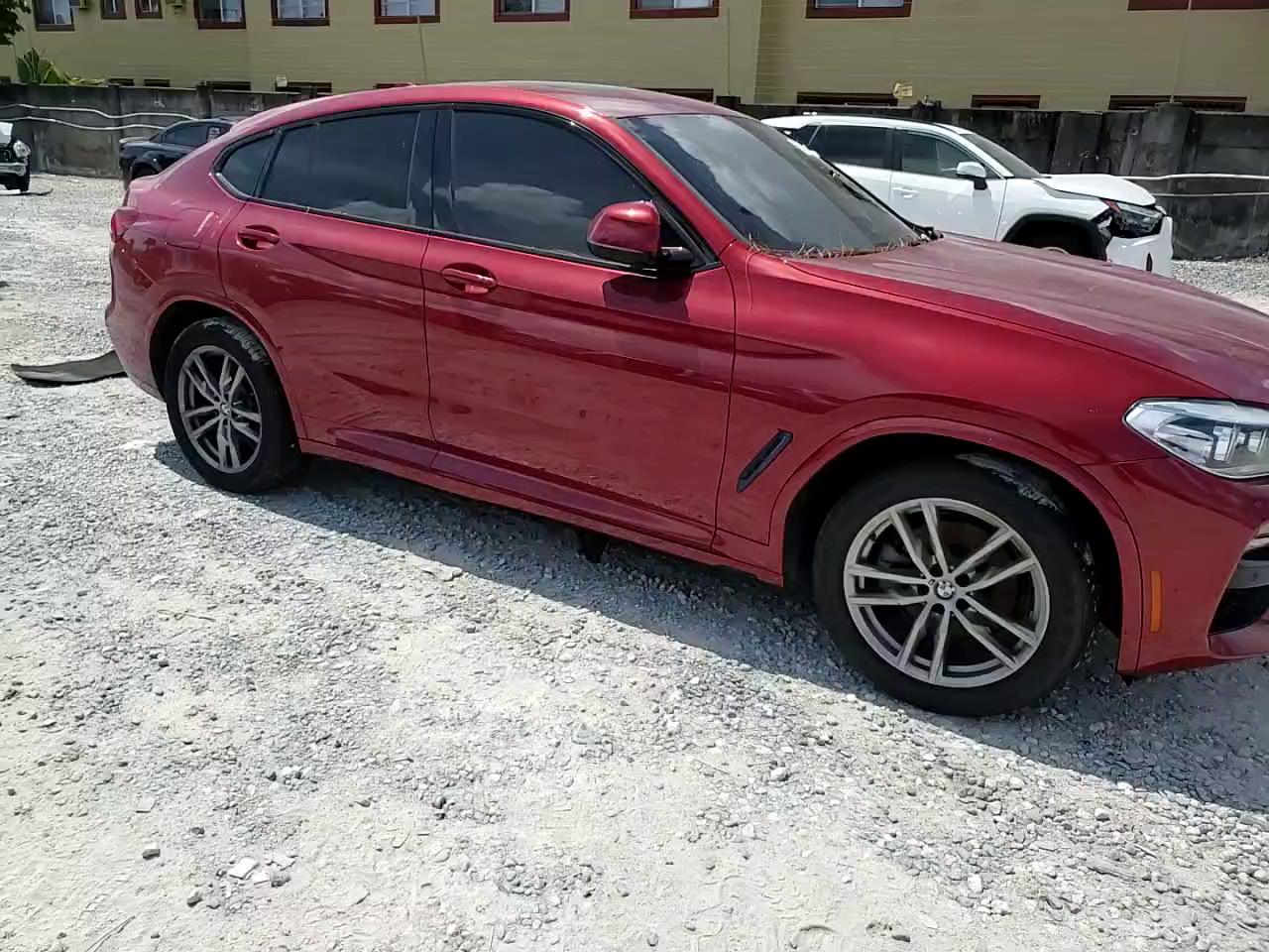 Фото: 5UX2V1C03L9D42099