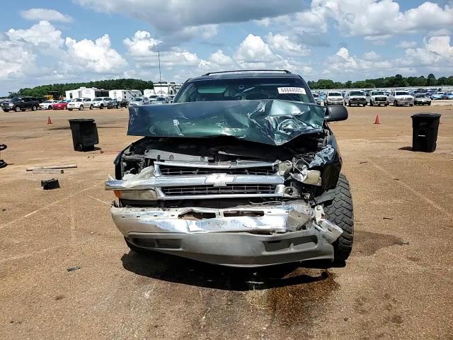 2001 Chevrolet Tahoe C1500 VIN: 1GNEC13T81R110727 Lot: 64844605