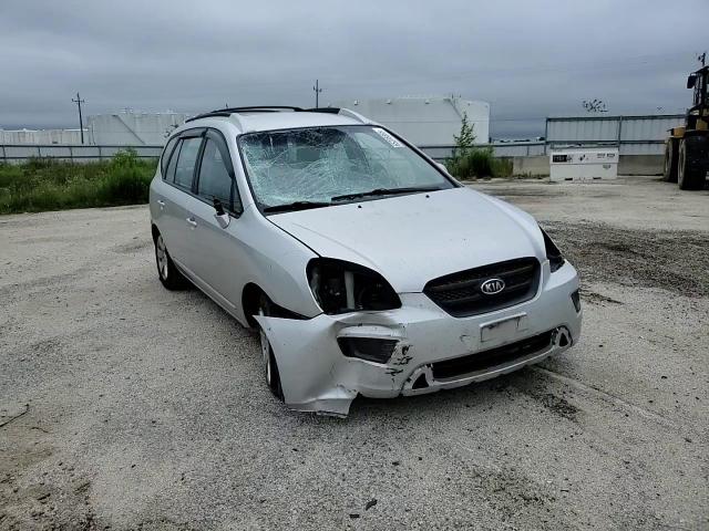 2007 Kia Rondo Base VIN: KNAFG525477088674 Lot: 65208865