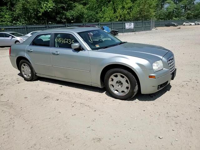 2005 Chrysler 300 Touring VIN: 2C3JA53G25H511935 Lot: 64846235