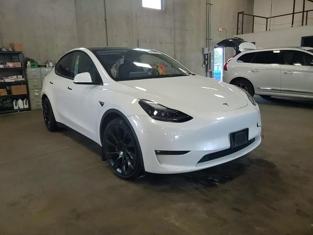 2022 Tesla Model Y VIN: 7SAYGDEF0NF455042 Lot: 62678255
