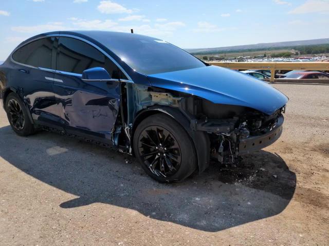 2018 Tesla Model X VIN: 5YJXCBE27JF136527 Lot: 62192045