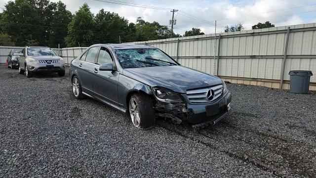 2012 Mercedes-Benz C 300 4Matic VIN: WDDGF8BB6CA709434 Lot: 63976735