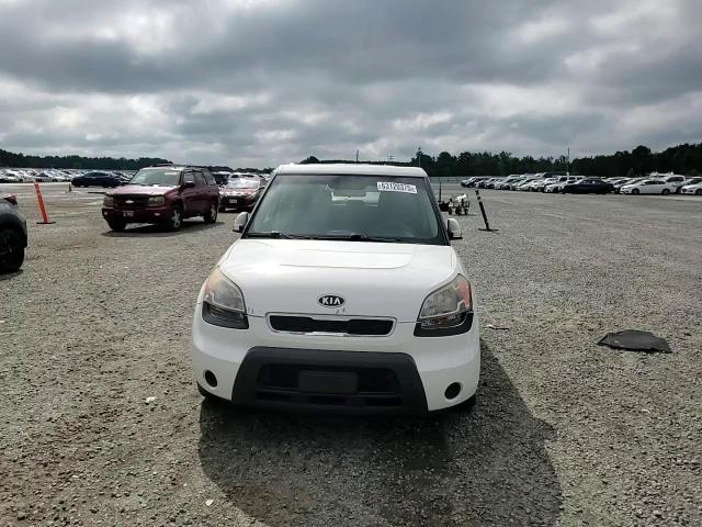 2011 Kia Soul + VIN: KNDJT2A23B7331818 Lot: 63120375