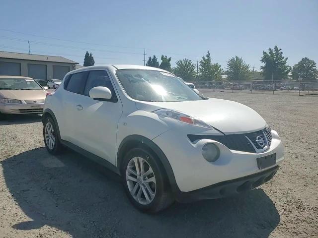 2013 Nissan Juke S VIN: JN8AF5MV8DT219819 Lot: 64146285