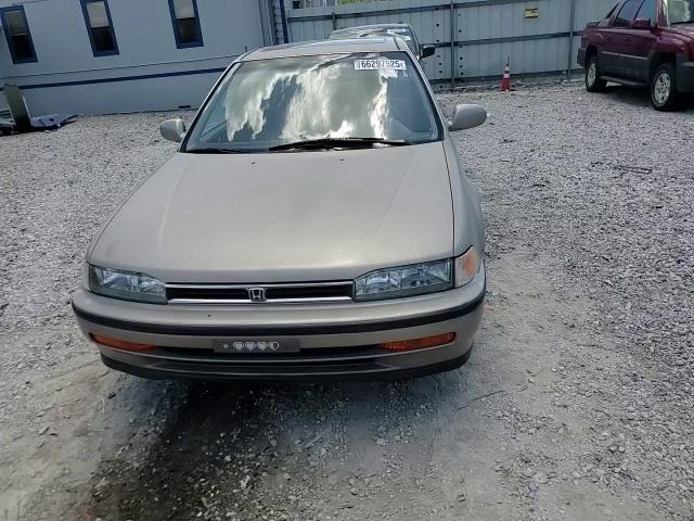 1992 Honda Accord Ex VIN: 1HGCB7670NA005707 Lot: 66297525