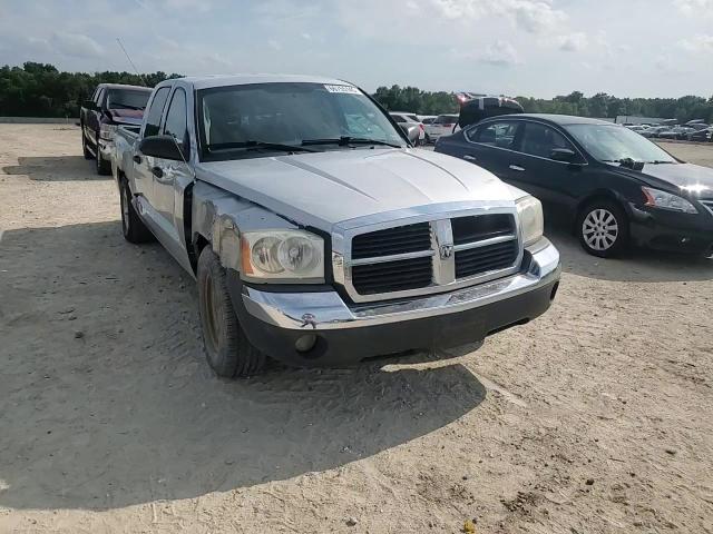 2005 Dodge Dakota Quad Slt VIN: 1D7HE48N95S310743 Lot: 66755145