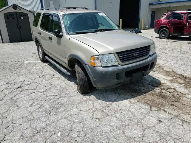 2004 Ford Explorer Xls VIN: 1FMZU72K74UB02425 Lot: 63238585