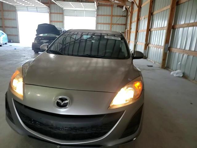 2011 Mazda 3 I VIN: JM1BL1UF0B1451723 Lot: 64621035