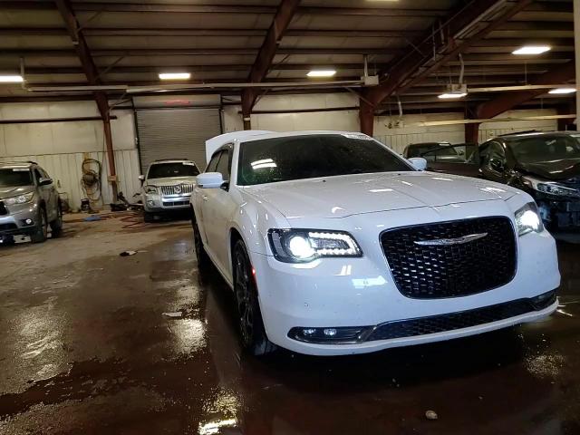 2018 Chrysler 300 S VIN: 2C3CCAGG3JH160629 Lot: 65778725