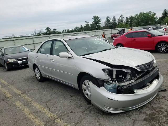 2003 Toyota Camry Le VIN: 4T1BE32K83U684136 Lot: 64254055