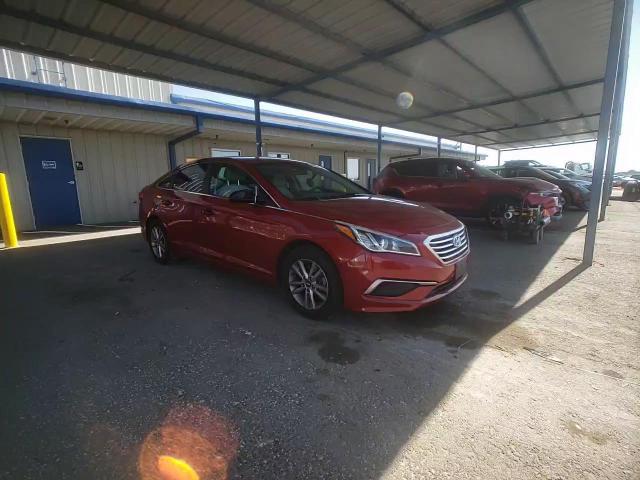 2017 Hyundai Sonata Se VIN: 5NPE24AF2HH530740 Lot: 64063055
