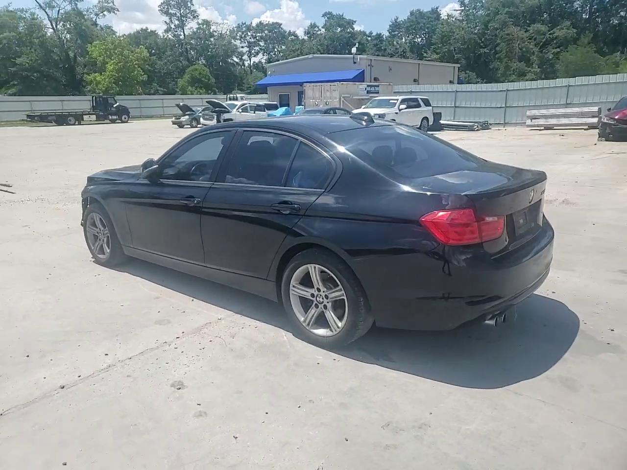 Фото: WBA3A5G53FNS89991