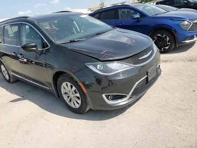 2017 Chrysler Pacifica Touring L VIN: 2C4RC1BG7HR535388 Lot: 65715345