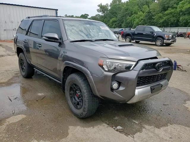 2019 Toyota 4Runner Sr5/Sr5 Premium VIN: JTEBU5JRXK5611386 Lot: 64598005