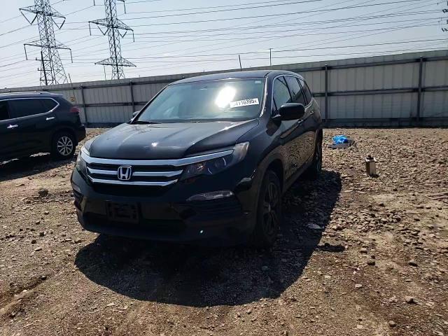2017 Honda Pilot Lx VIN: 5FNYF6H12HB077192 Lot: 64110395