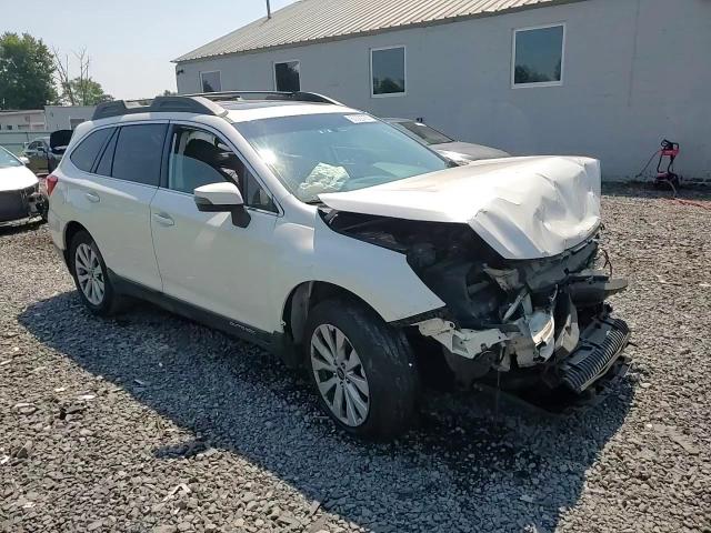 2015 Subaru Outback 2.5I Limited VIN: 4S4BSALCXF3352505 Lot: 67022735