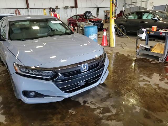2022 Honda Accord Hybrid Sport VIN: 1HGCV3F24NA042389 Lot: 65910155