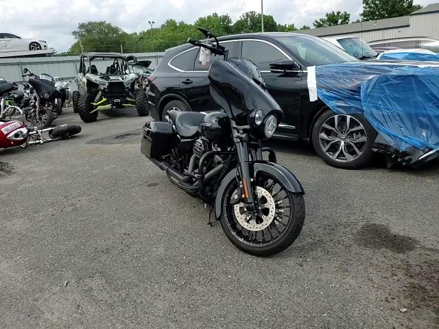 2018 Harley-Davidson Flhxs Street Glide Special VIN: 1HD1KRC11JB638169 Lot: 64568695