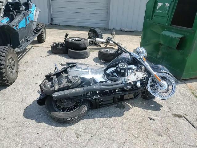 2014 Harley-Davidson Flstc Heritage Softail Classic VIN: 1HD1BWV16EB050270 Lot: 64643055