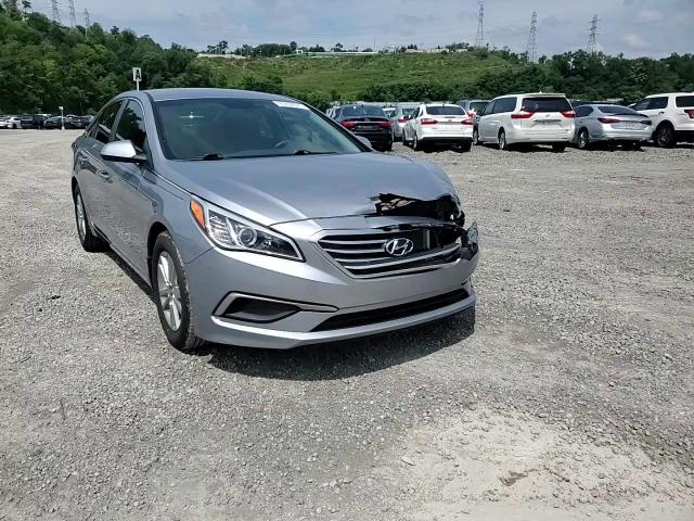2017 Hyundai Sonata Se VIN: 5NPE24AF1HH488416 Lot: 65359525