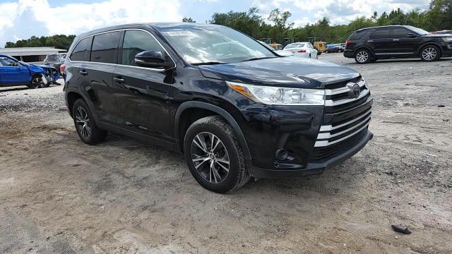 2019 Toyota Highlander Le VIN: 5TDZZRFHXKS304712 Lot: 64381895