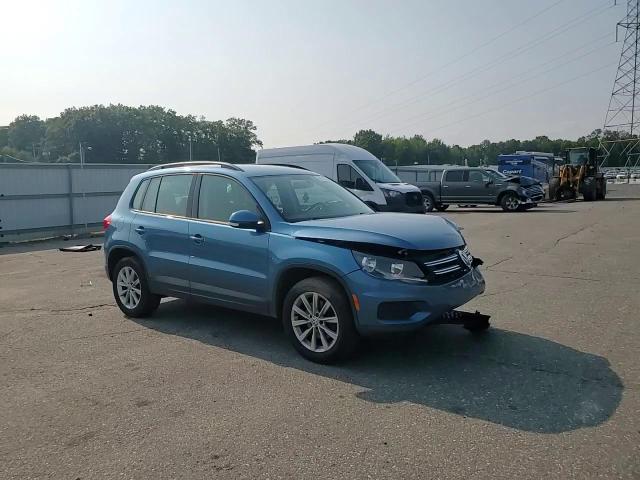 2017 Volkswagen Tiguan S VIN: WVGBV7AX8HK044631 Lot: 66710565