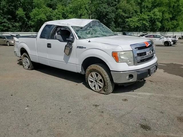 2013 Ford F150 Super Cab VIN: 1FTFX1EF2DKF43806 Lot: 64323385