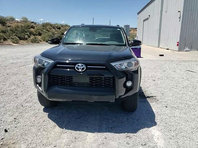 2020 Toyota 4Runner Sr5/Sr5 Premium VIN: JTEBU5JR4L5811522 Lot: 63627365