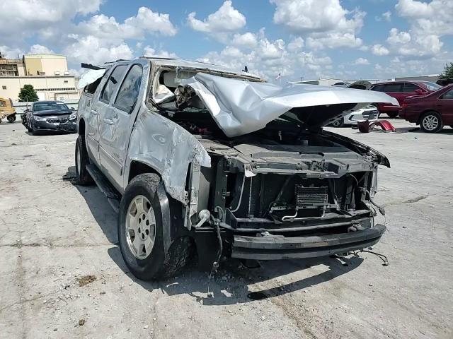 2012 Chevrolet Suburban C1500 Lt VIN: 1GNSCJE00CR130379 Lot: 64384725