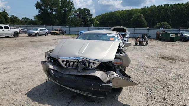 2009 Lincoln Town Car Signature Limited VIN: 2LNHM82V79X621308 Lot: 66765065