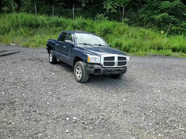 2005 Dodge Dakota Quad VIN: 1D7HW28K75S110791 Lot: 64062525