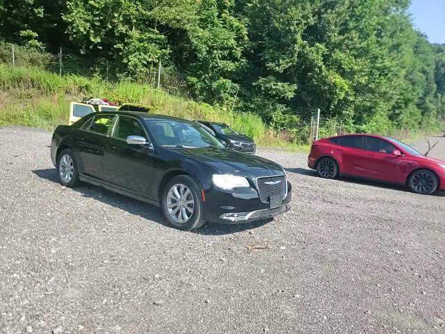 2016 Chrysler 300 Limited VIN: 2C3CCARG4GH198540 Lot: 64448475
