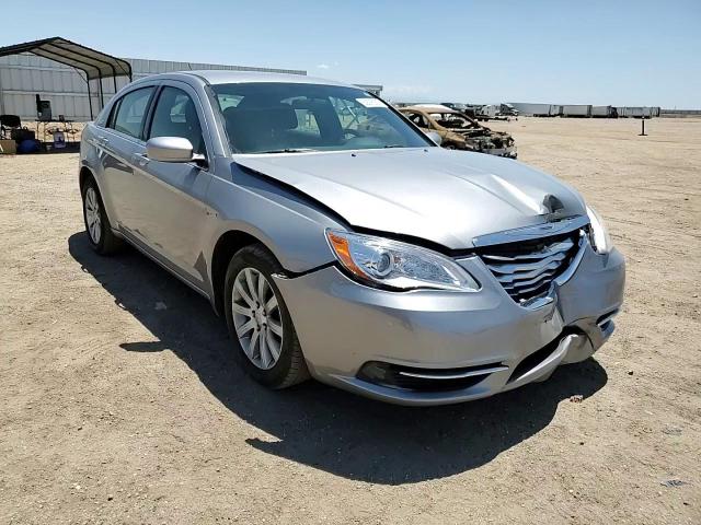 2013 Chrysler 200 Touring VIN: 1C3CCBBB7DN747025 Lot: 63578935