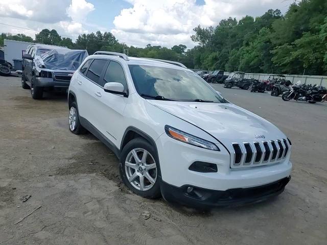 2015 Jeep Cherokee Latitude VIN: 1C4PJLCB0FW631802 Lot: 65800815