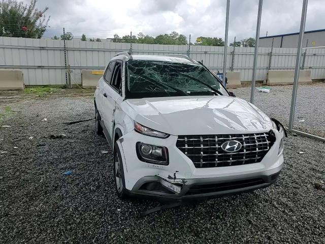 2022 Hyundai Venue Sel VIN: KMHRC8A34NU167365 Lot: 63236475